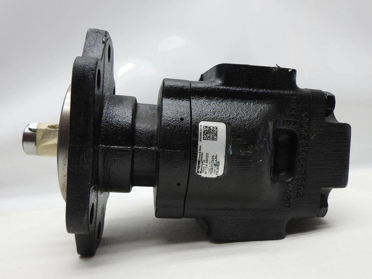 GENUINE Parker 7029212025 Hydraulic Motor P9J0429 (6 Bolt, Keyed Shaft) NEW!