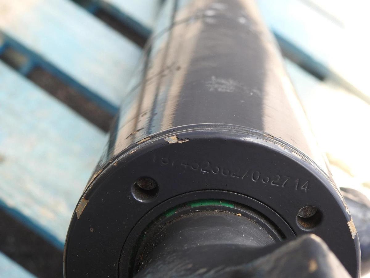 Case 87452362 Hydraulic Cylinder for Case Wheel Loader - OEM NEW!