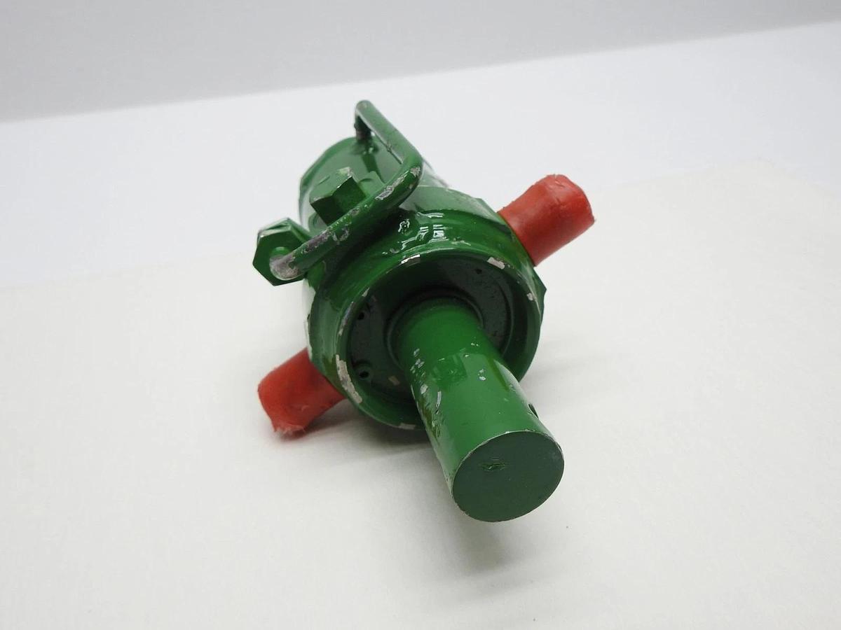John Deere 5XB01023 Crop Divider Fold Cylinder for 612FC, 712FC - OEM NEW!