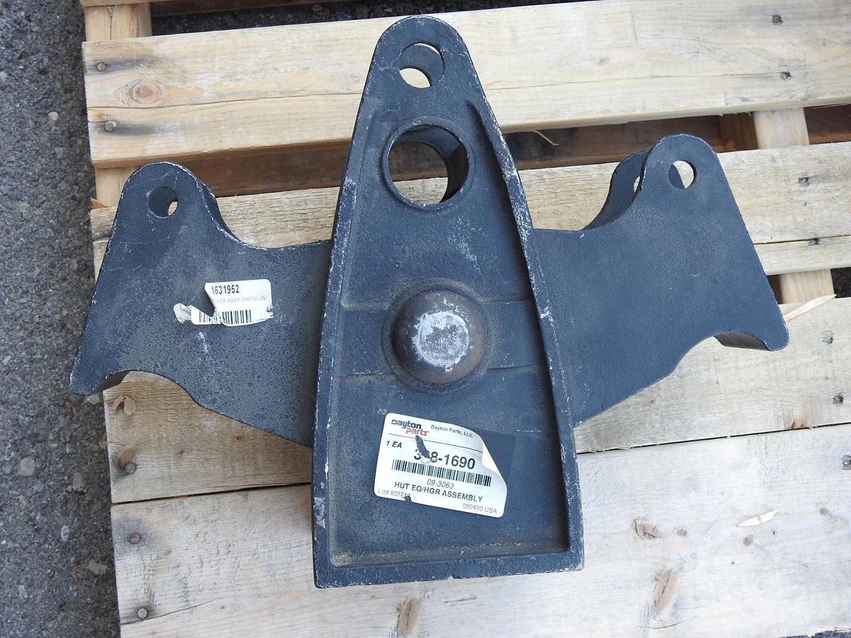 Dayton 338-1690 Hutch Equalizer Hanger Assembly (HU7F-KIT, MH713, 16319-52) -NEW