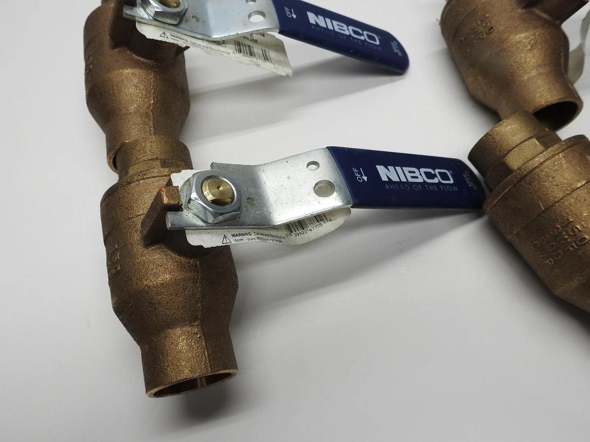 LOT OF 4 - NIBCO 1 1/4" Sweat Solder Full Port Ball Valve S-585-70 NJ8310B NEW