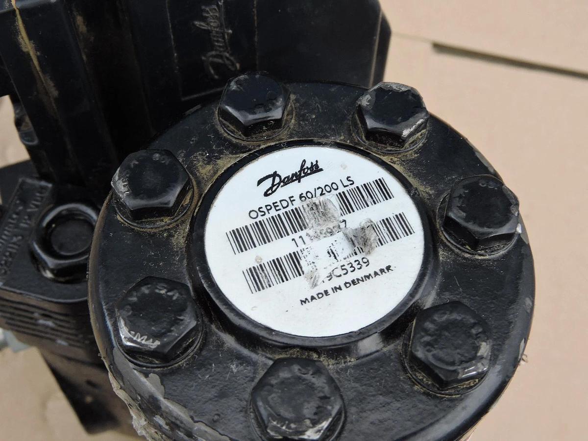DANFOSS OSPEDF 60/200 LS Steering Valve - NOB NEW