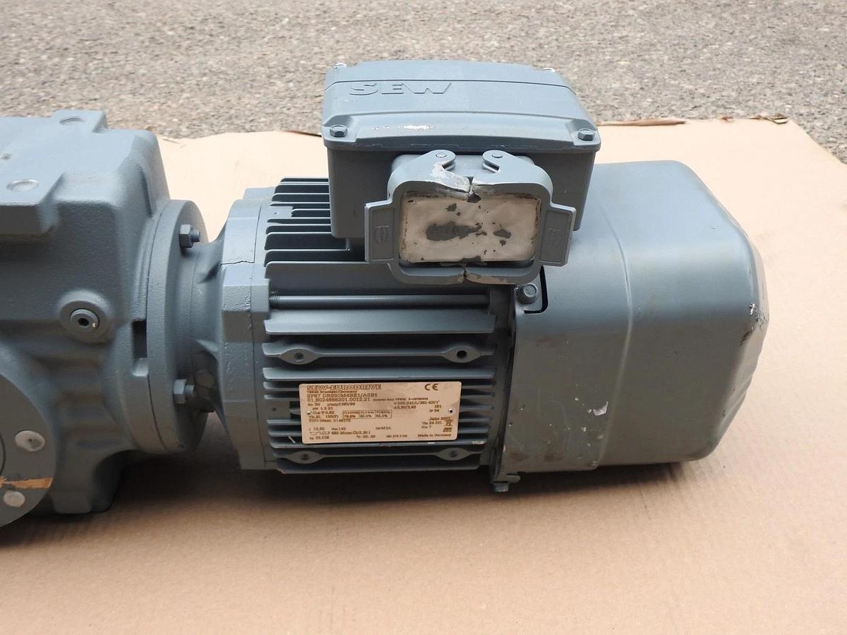 SEW-Eurodrive SF67 DRS90M4BE1/ASB1 (01.8024886201.0012.21) 1395.89 r/min