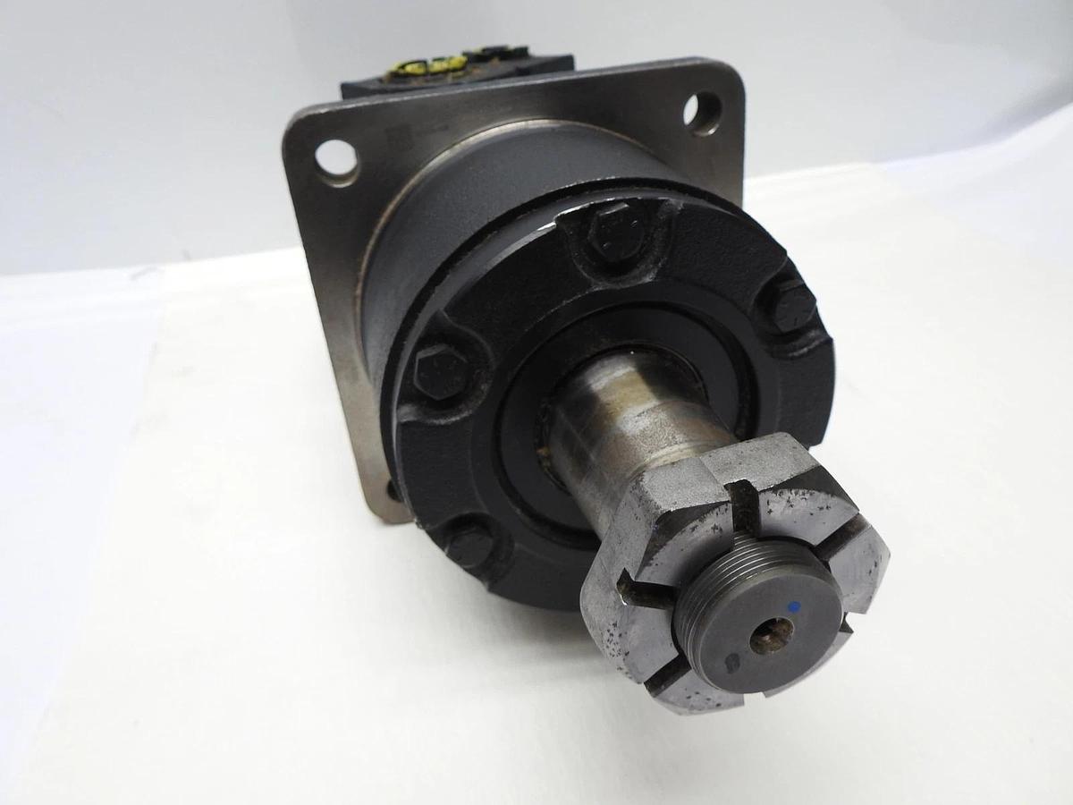 GENUINE Eaton Char-Lynn 113-1143-006 Hydraulic Wheel Mount Motor 6000 Series NEW