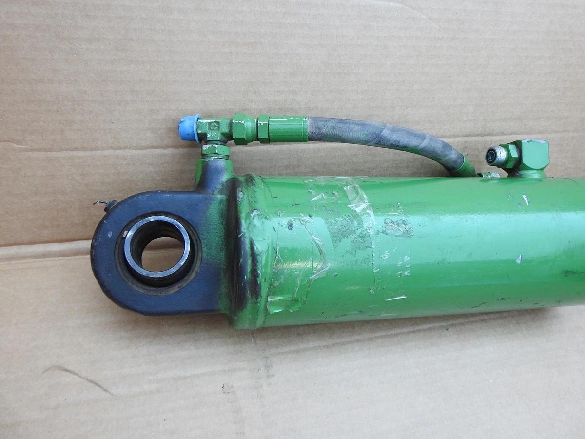 GENUINE John Deere AHC10774 Hydraulic Cylinder 115 mm - USED NICE!
