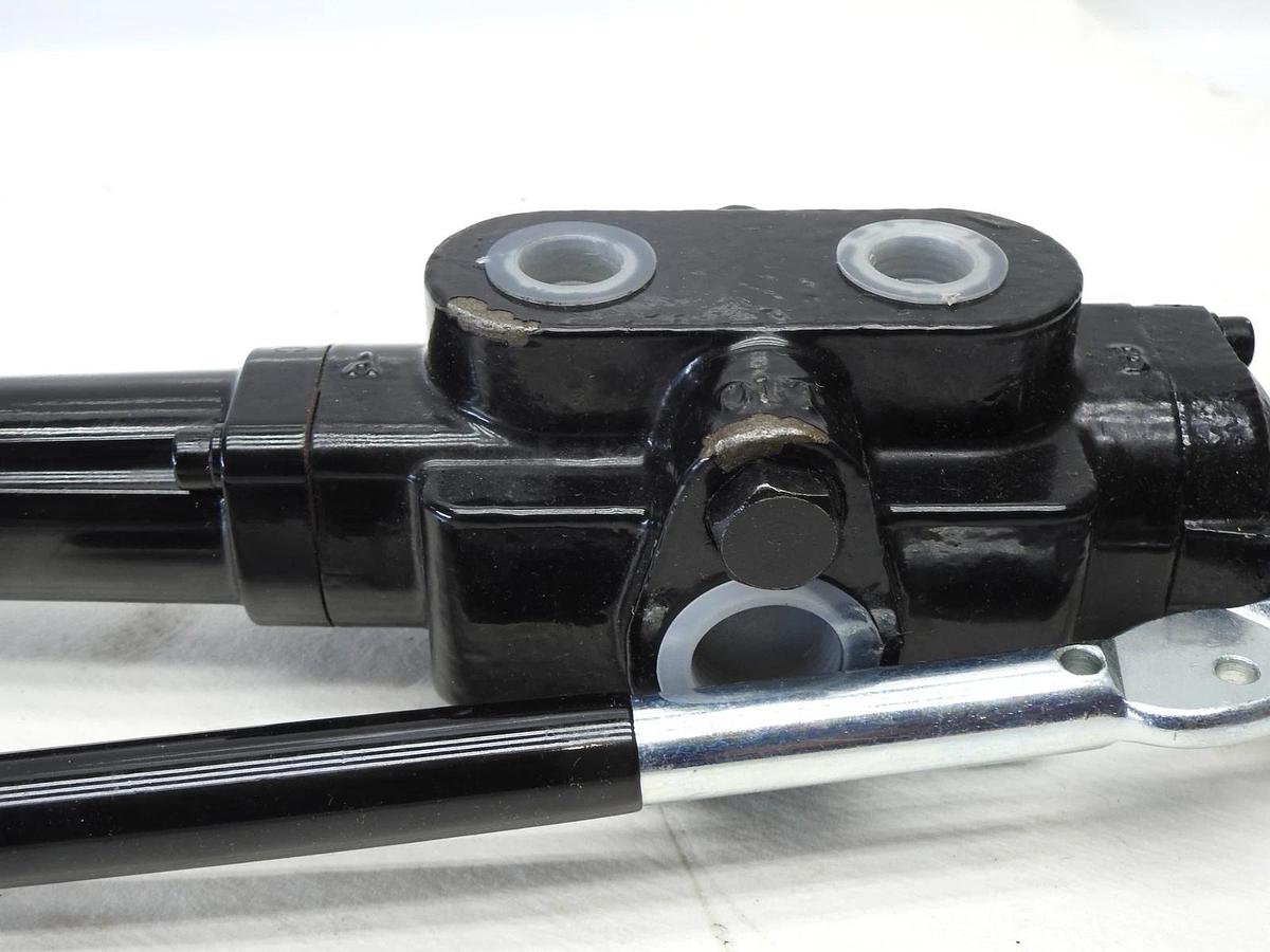 Log Splitter Control Valve Compatible with LS27 LS27T LS33T 522LS 831LS NOB NEW