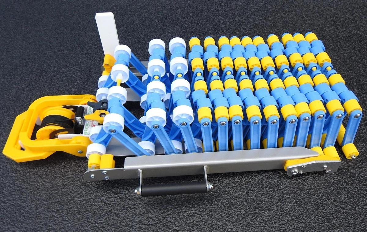 Denali Flexible Skate Wheel Conveyor Section w/ Tow Handle Expandable Roller NEW