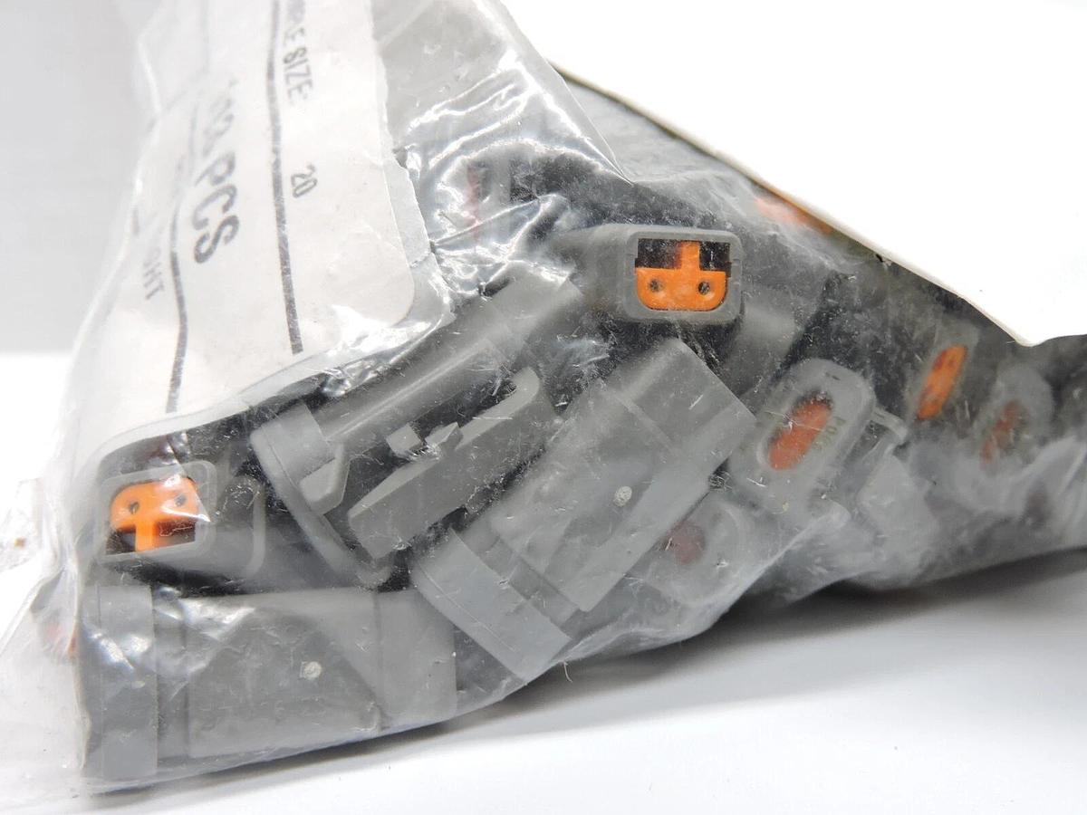 (Lot of 900) DTM06-2S-P006 CONN PLUG HSG 2POS