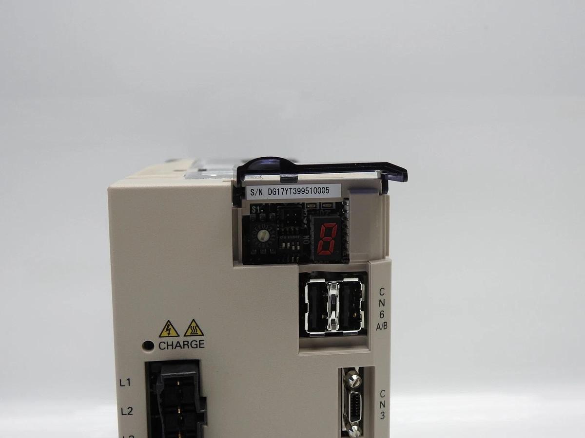 Yaskawa SGDV-5R5A11AY836AA ServoPack Servo Drive For M1, AMAT 0190-39409 NOB NEW