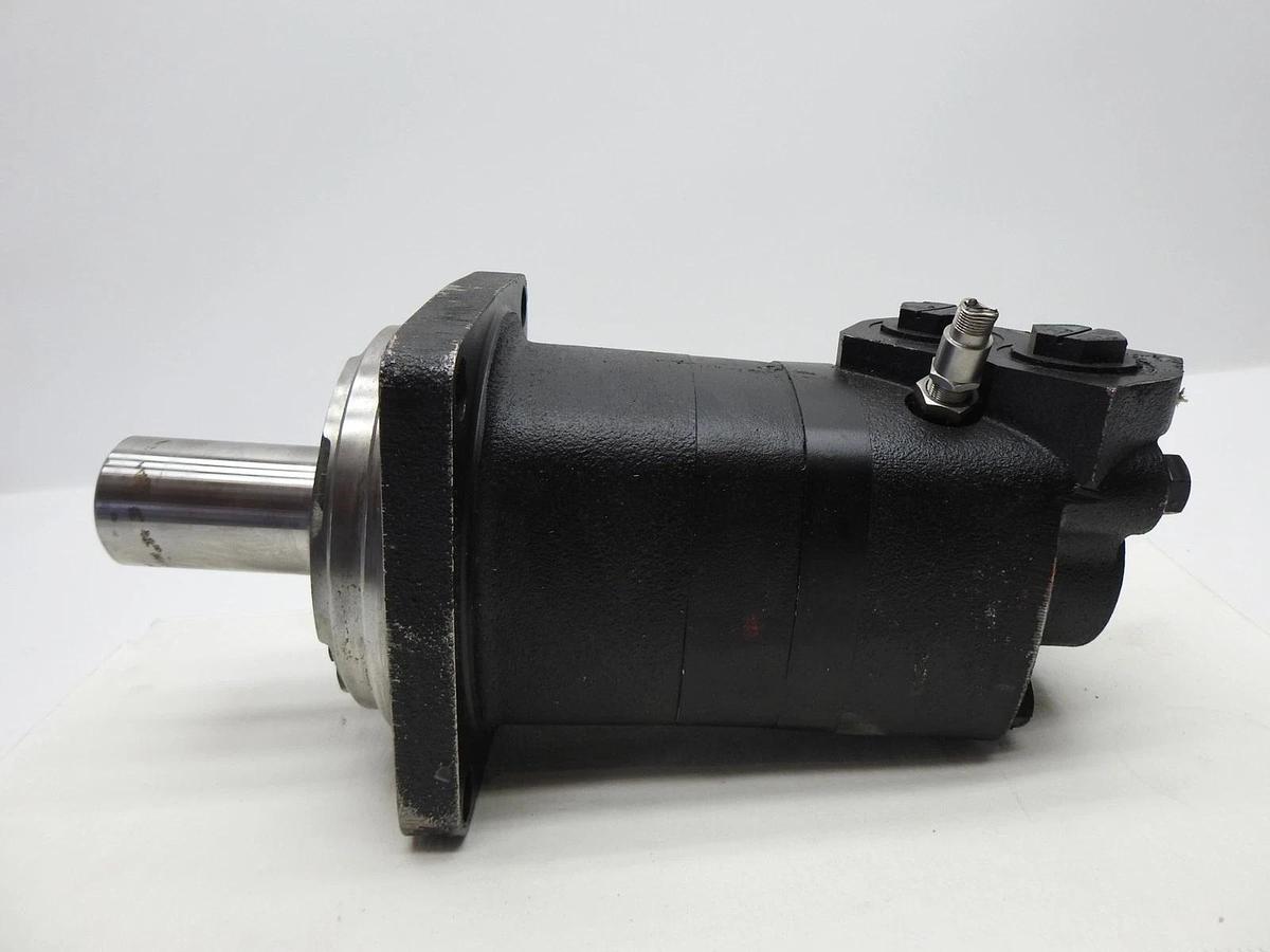 Nordco 50230103 Hydraulic Motor, PROPEL w/ Broken Speed Sensor OEM
