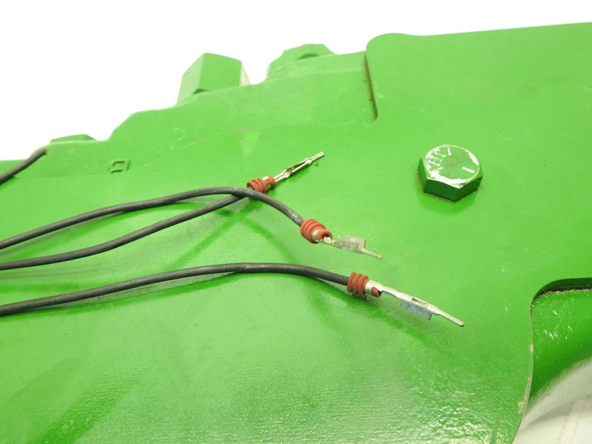 John Deere AR116485, AR115121 Fourth Remote Selective Control Valve Replacement