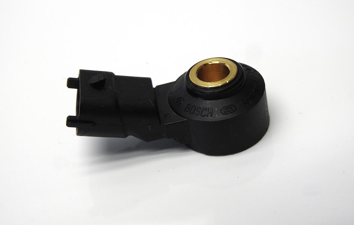 BOSCH 0261231176 Knock Sensor fits Chevrolet, Ford, GMC, Jeep, Porsche, Volvo