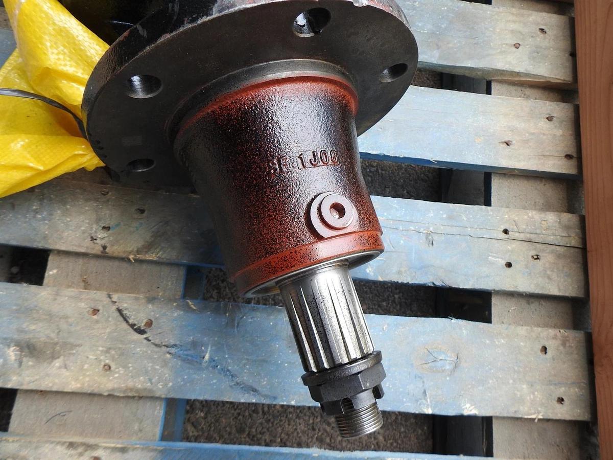 1.100.0501.00 Right Angle Gear Box SF 1J08 - NEW