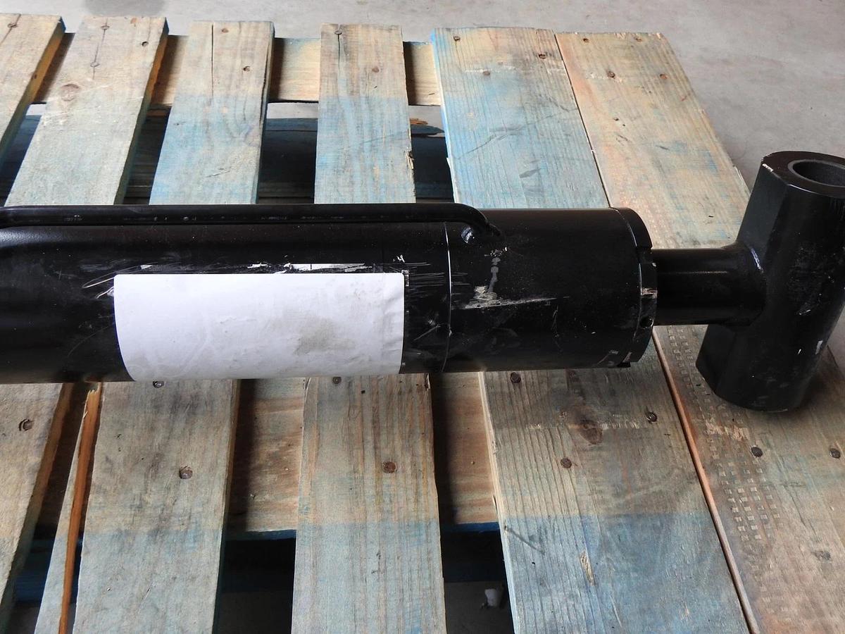 OEM JLG 1001106880 Cylinder, Upper Lift for E300AJP, E300AJ Electric Boom Lift