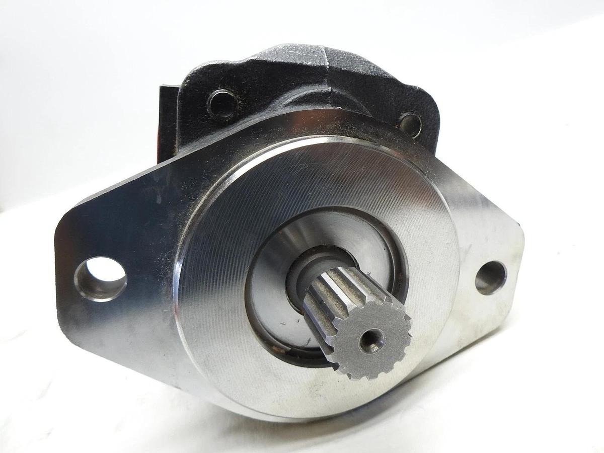 Sunsource M5100A Series M5100A888 AD Hydraulic Motor M5100A-888AD-SPLNK20-42