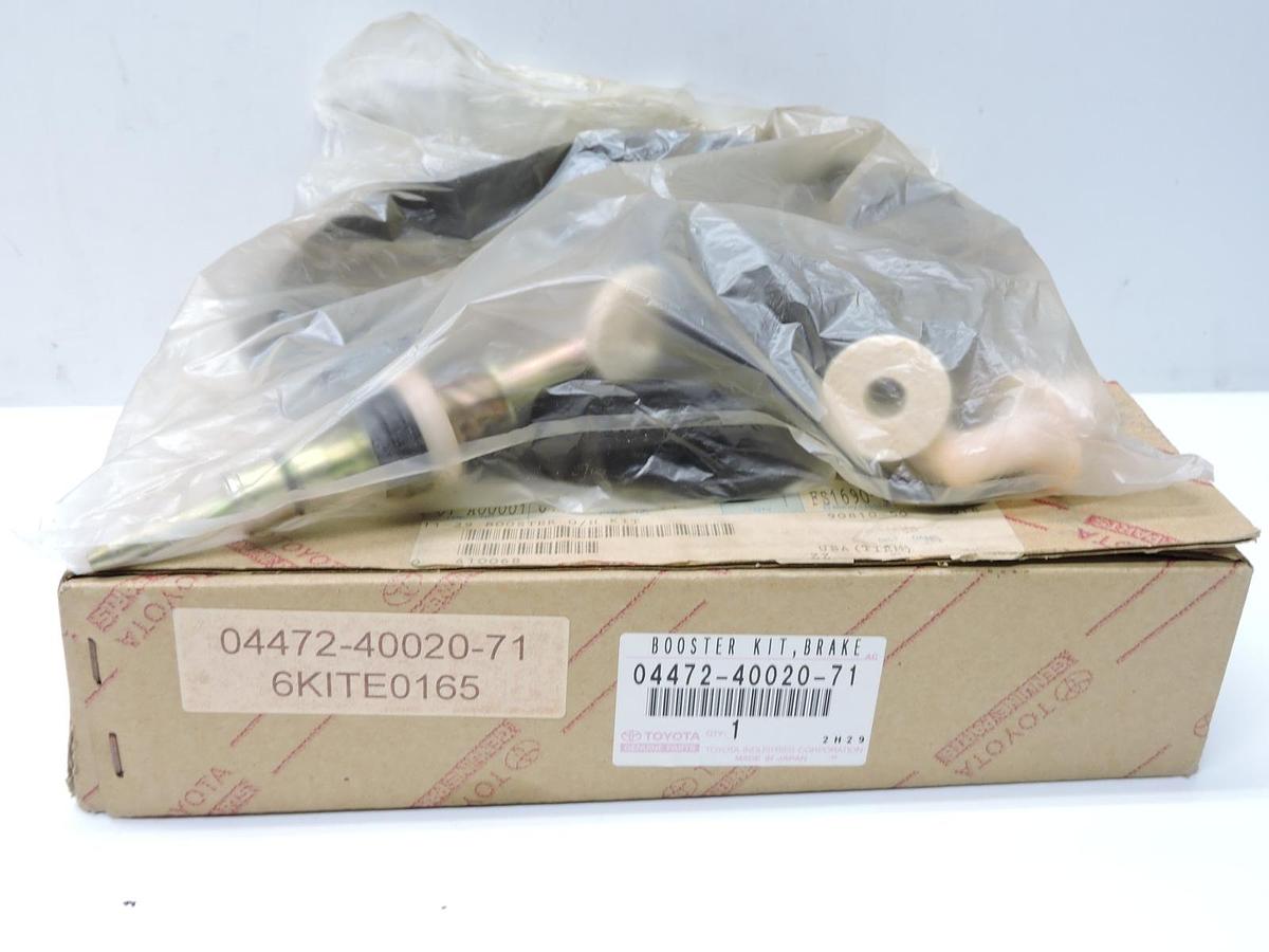 OEM Toyota 04472-40020-71 : Brake Booster Overhaul Kit - NEW!
