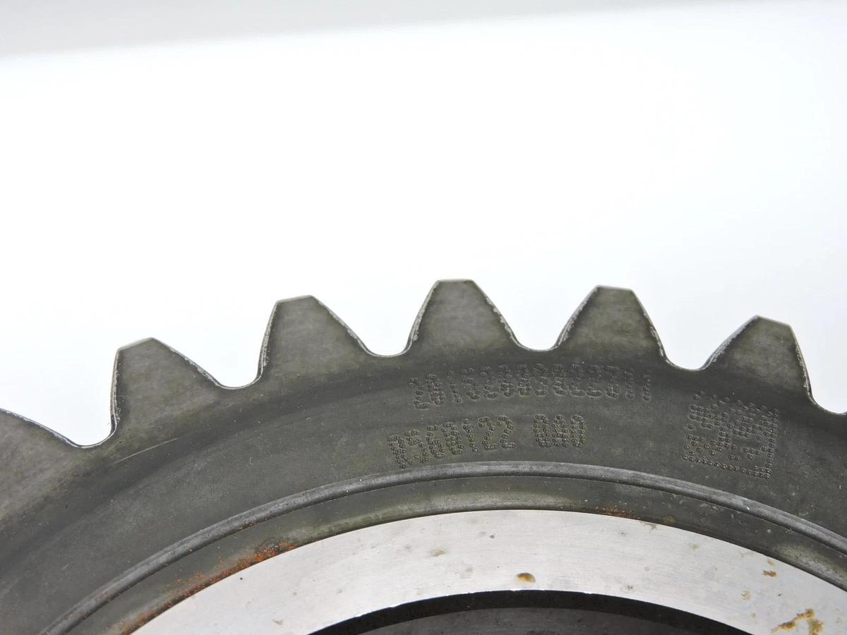 Genuine John Deere R560122 Final Drive Planet Pinion, 30 Teeth OEM - NOB NEW