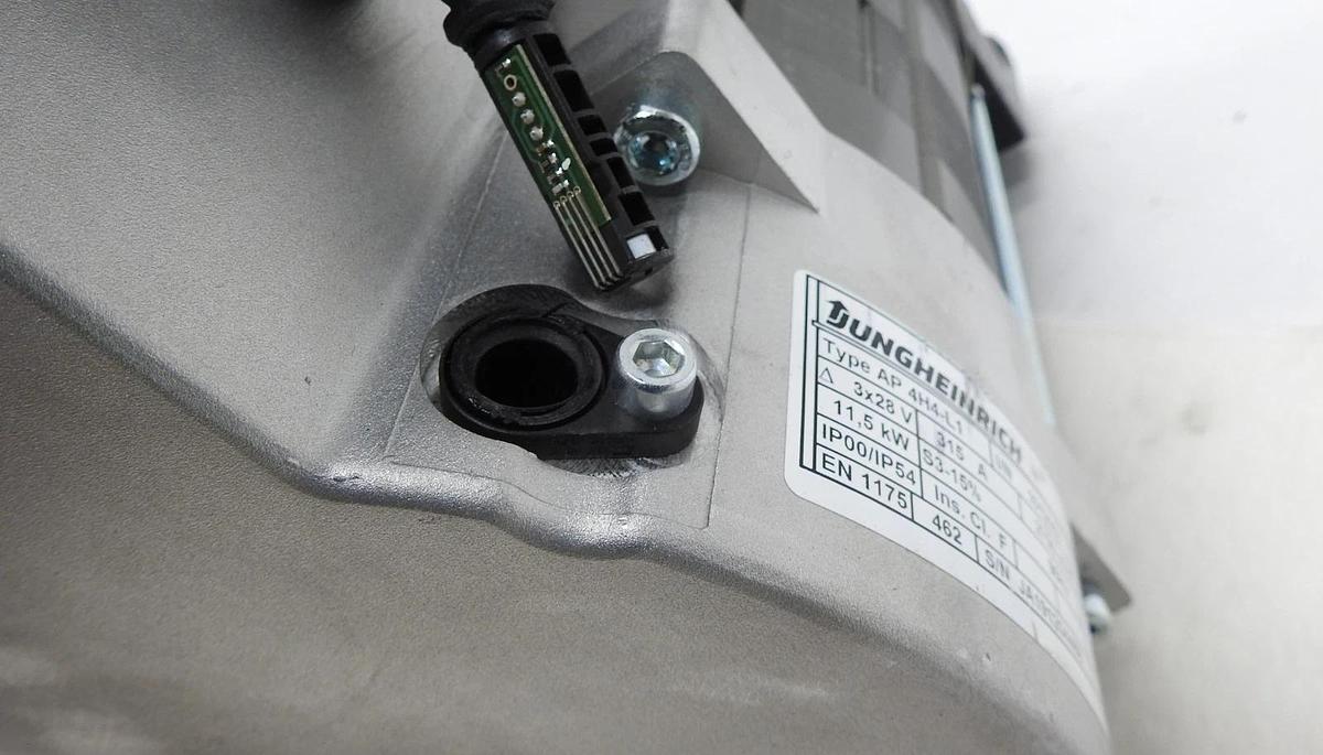 Jungheinrich AP 4H4-L1 Pump Drive Motor 3x28 V, 315 A, 96Hz - NEW BROKE PORT