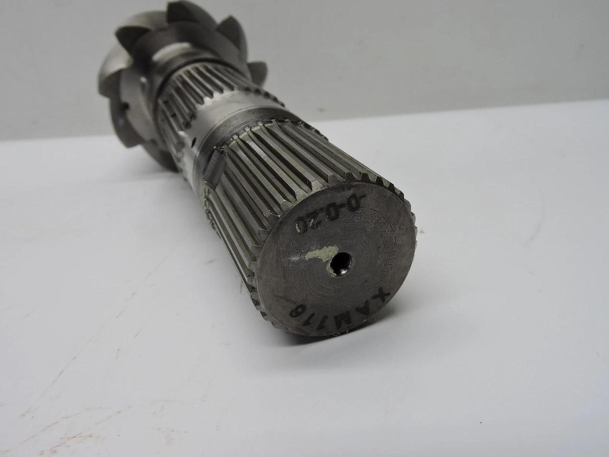 XAM116-0-0.20 4363033H01 Pinion Shaft XAM 116 - NEW