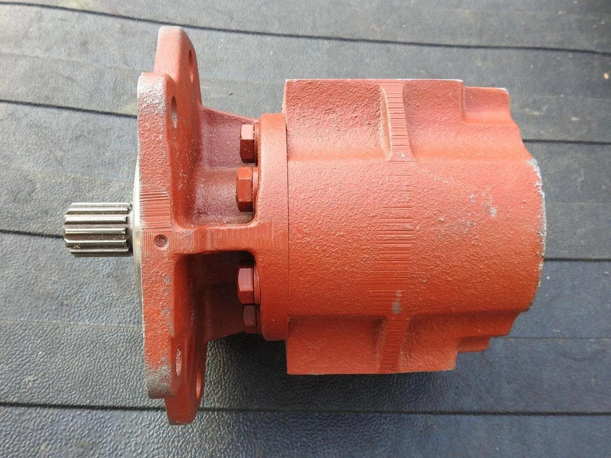 Geartek D35R-1C 6 BOLT, 14 Spline 232313805 Hydraulic Pump - NOB NEW!