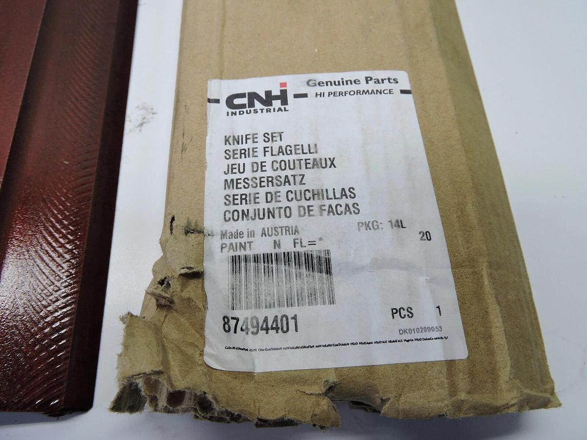 CNH / New Holland KNIFE SET 87494401 - FR780 A4, FR9090, FR850 A2, FR550 A4 NEW!