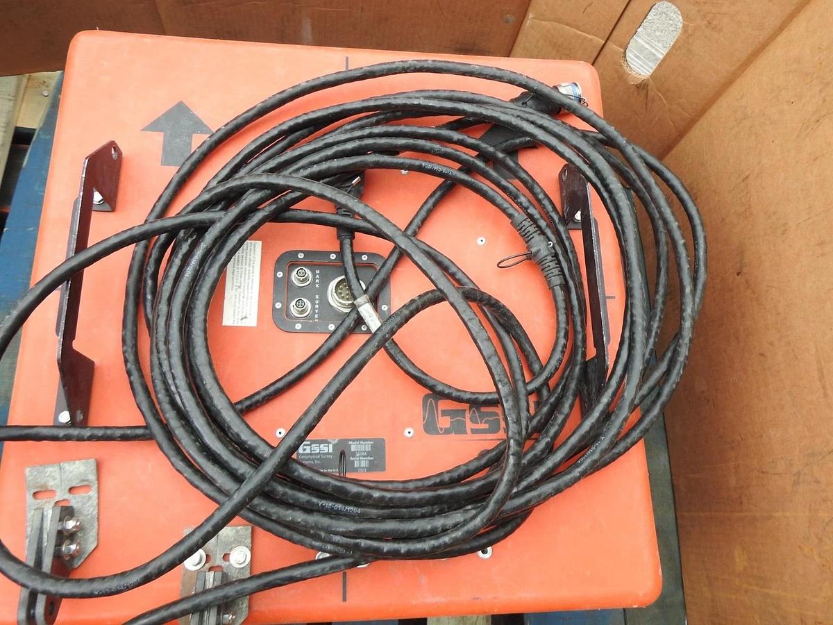 GSSI 5106 Radar Antenna Geophysical Survery System 200 MHz Ground Antenna