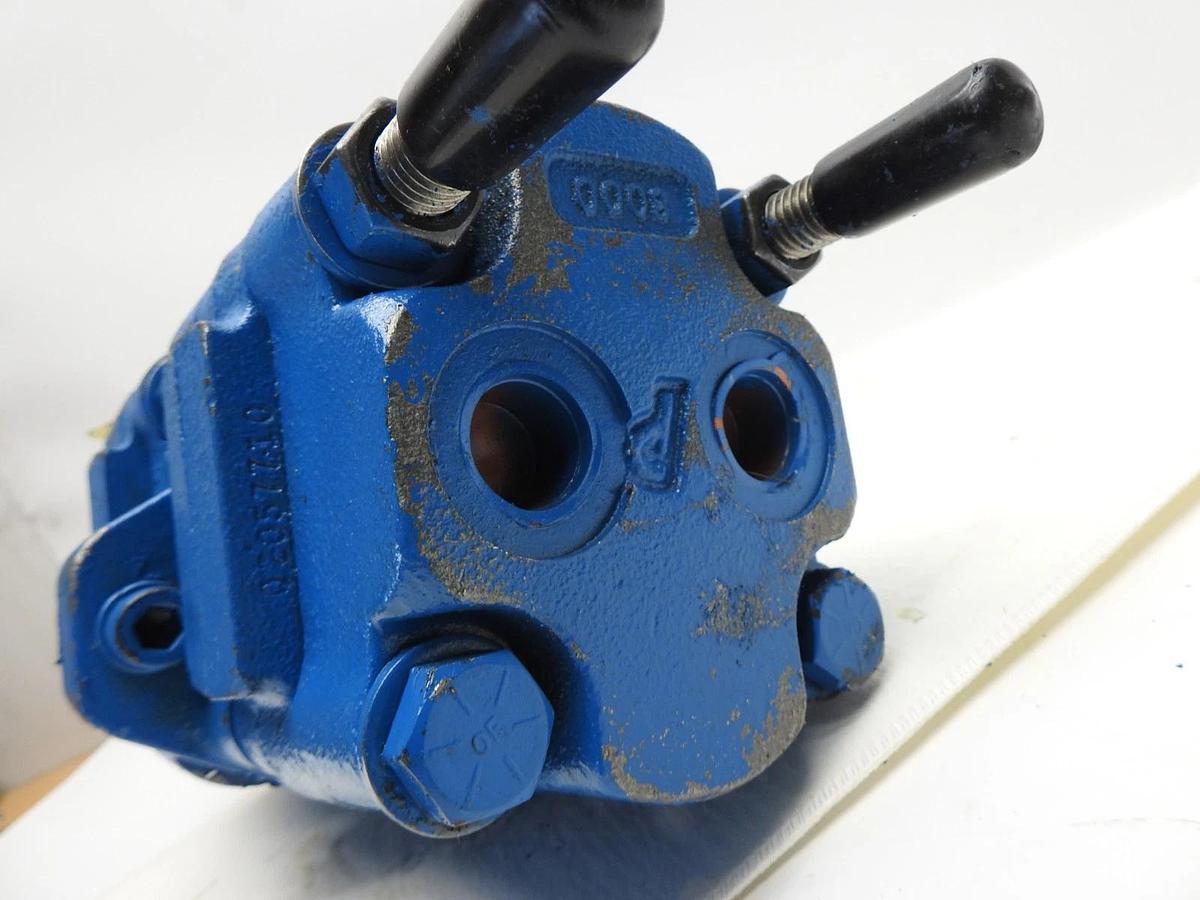 Permco M3000 / P3000 Tandem Hydraulic Gear Pump Dual Section - BULK NEW!