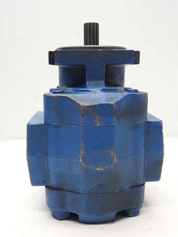 Bezares P5000A531ADXK25-14 (7/8"-13) Tooth 2000 psi Hydraulic Motor - NOB NEW!
