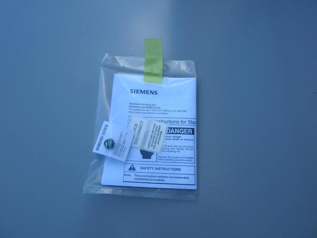 Siemens HF328NR Heavy Duty 1200A 240V AC 3P4W Disconnect Switch - BULK NEW!