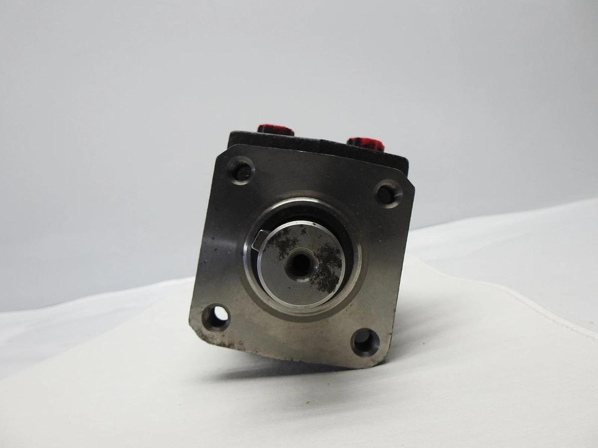 GENUINE Parker TE0100FP100AAVE TE Series Torqmotor TE0100 - OEM NEW!
