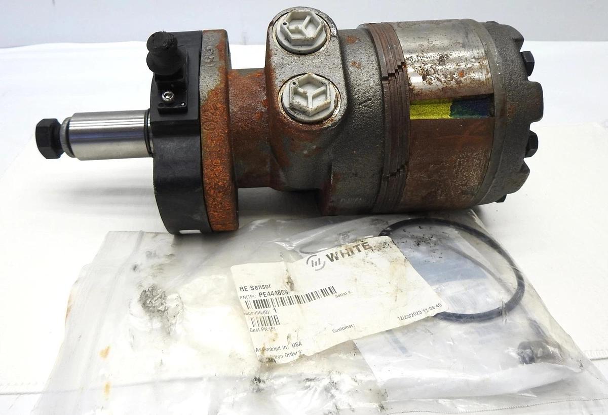 OEM White RE013948 Roller Stator Hydraulic Motor RE018515 W80509 56917999 *NEW*