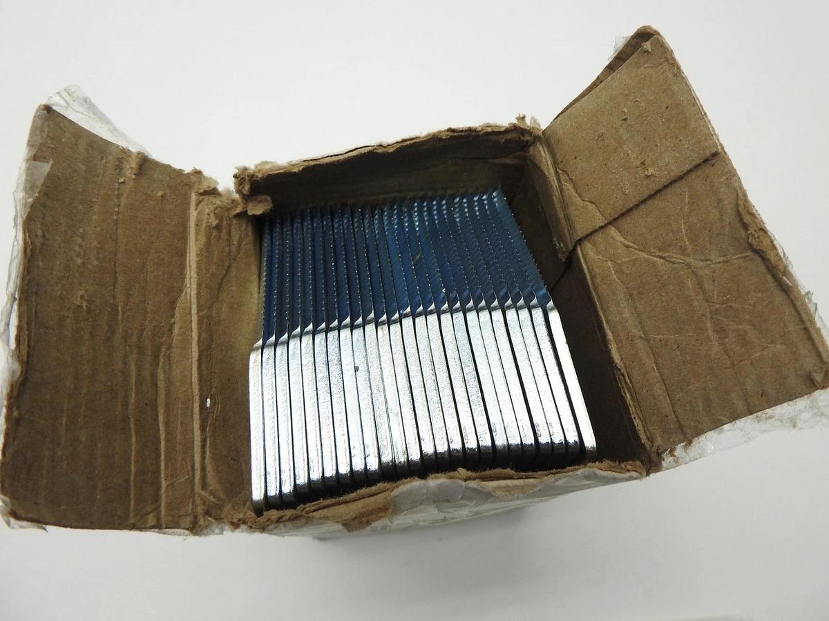 (Pack of 25) John Deere H153329 Fine Tooth Draper Platform Cutting System OEM!