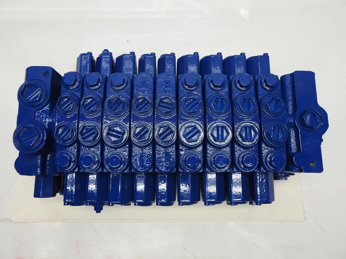 OEM Bobcat 7431031 Control Valve for Excavators GENUINE Rexroth R908409062 - NEW