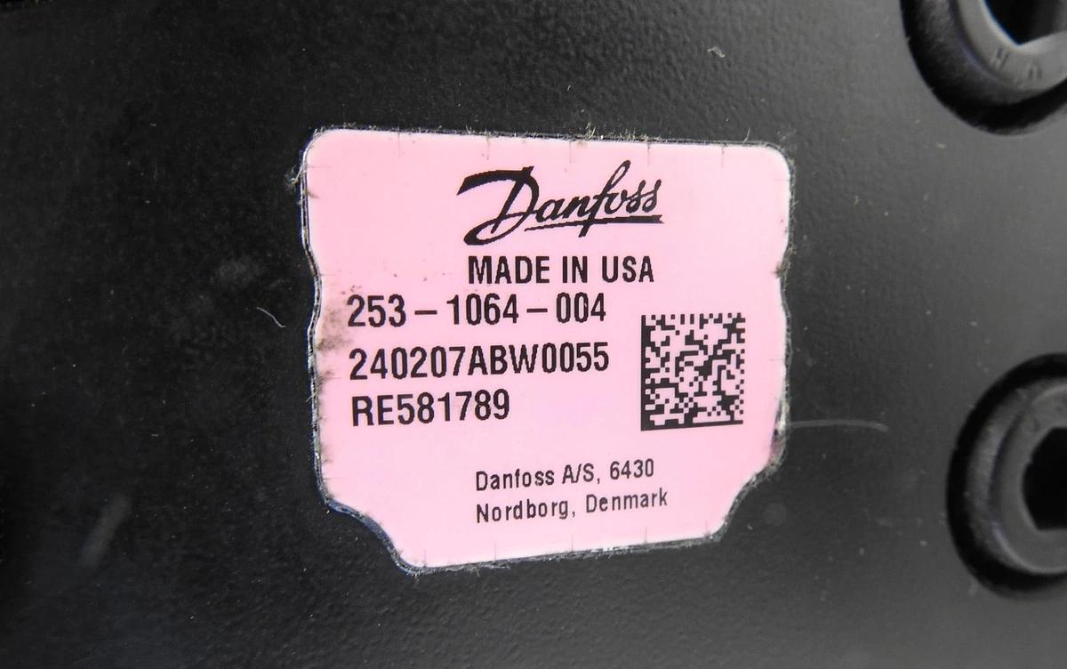 GENUINE John Deere RE581789 Hydraulic Steering Control Valve 253-1064-004 NEW