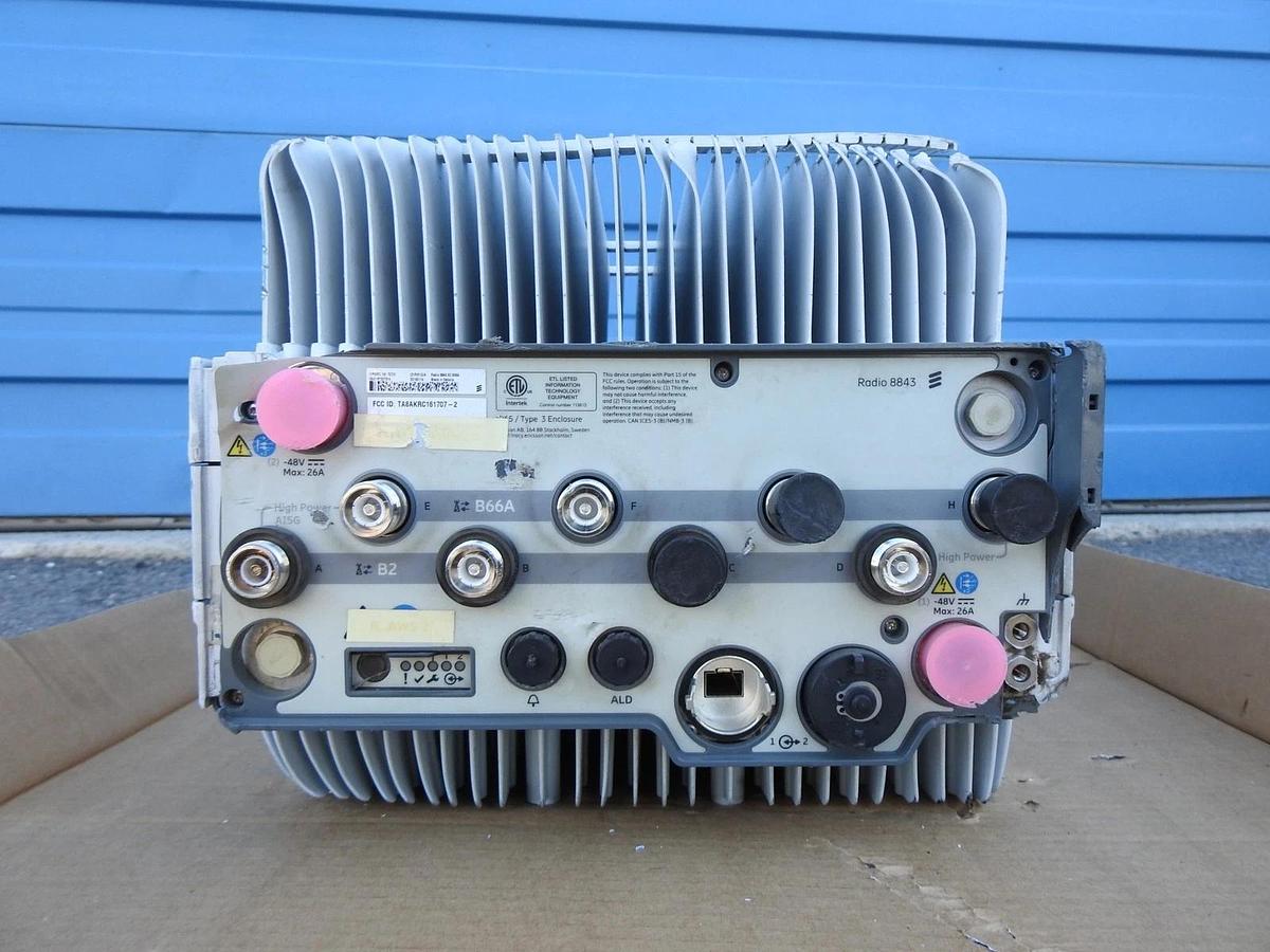 ERICSSON KRC 161 707/2 KRC161707/2 Dual Band Radio 8843 - AS IS READ DESCRIPTION