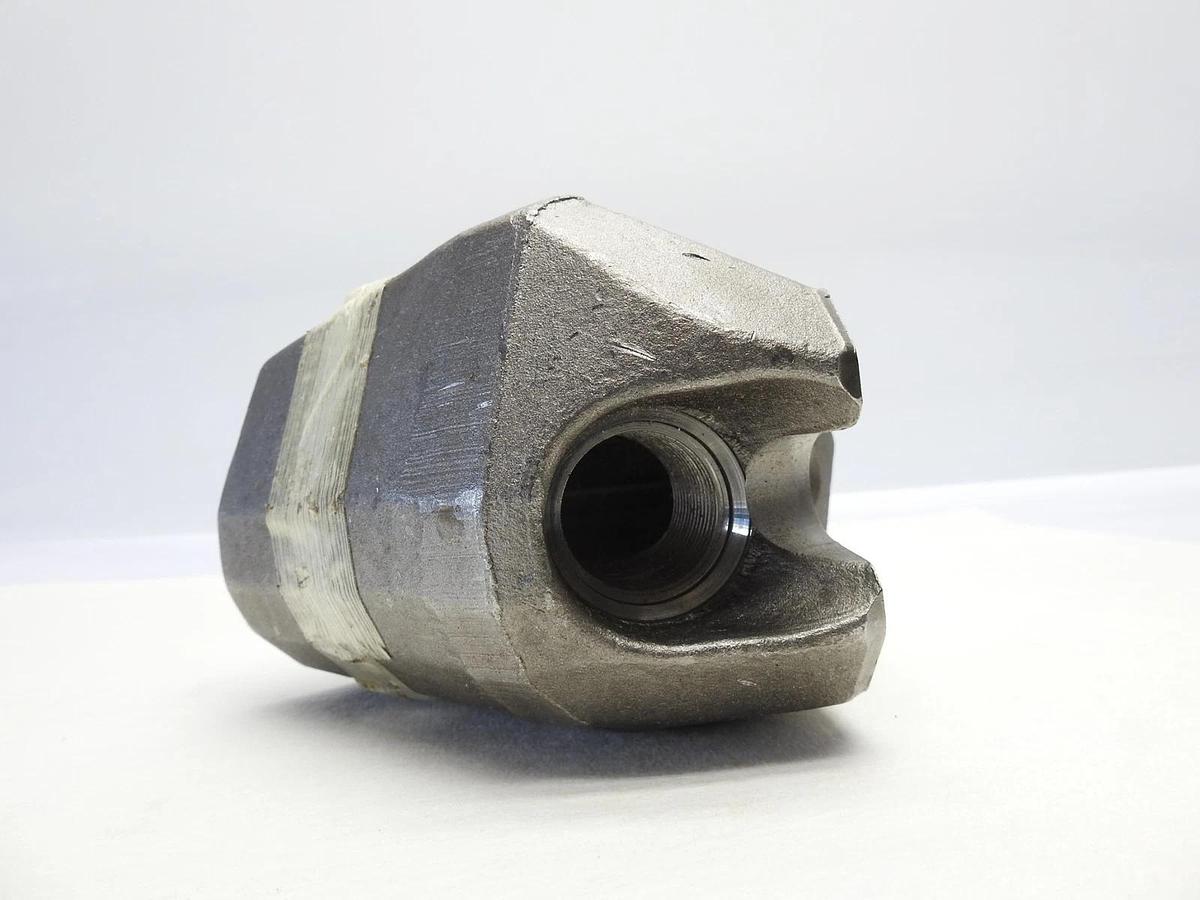 OEM John Deere WX158502 (Wirtgen 158502 Base Holder) - GENUINE NEW!