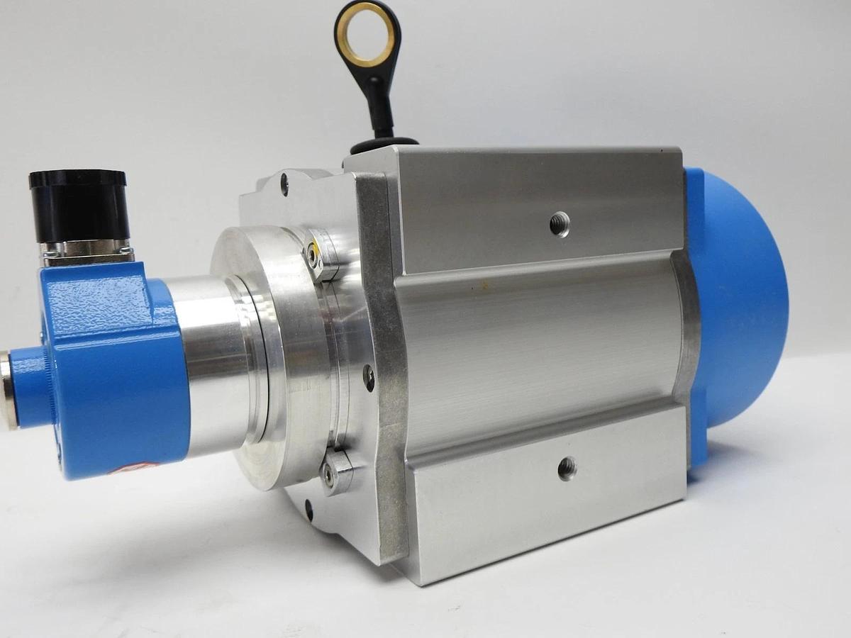 New SICK BTF13-A1AM1020 Wire Draw Encoders 0m-10m,SSI,Male Conn, Radial,10V-32V