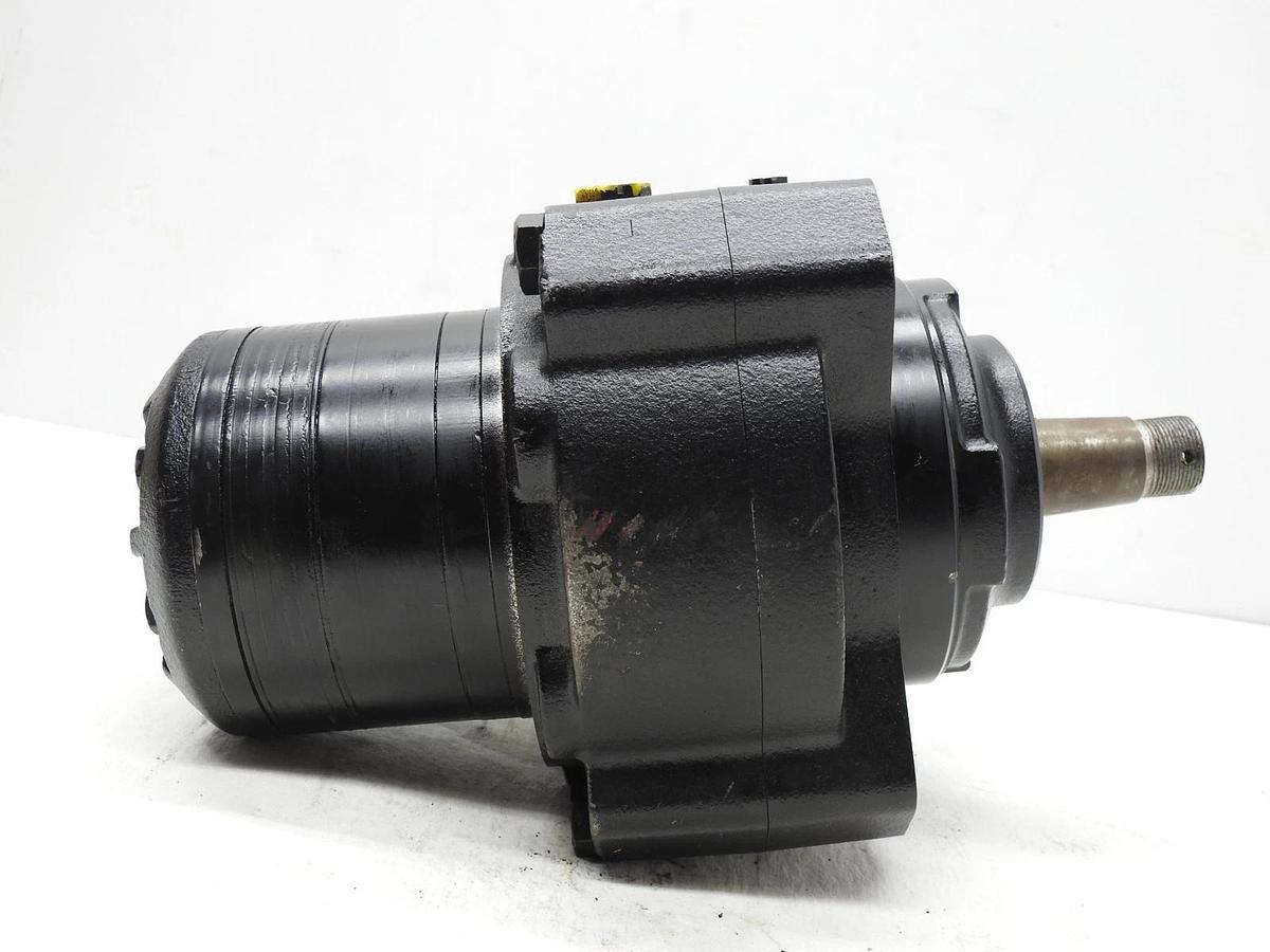 GENUINE John Deere AUC18549 Left Wheel Drive Motor Parker BG0280CS080AAVL BG0280