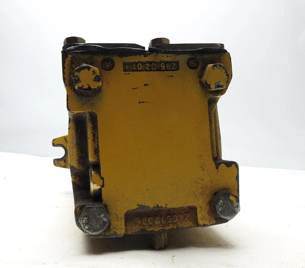 OEM Eaton DuraForce HMF Series Fixed Hydraulic Motor HMF135-02, 530AW00117A