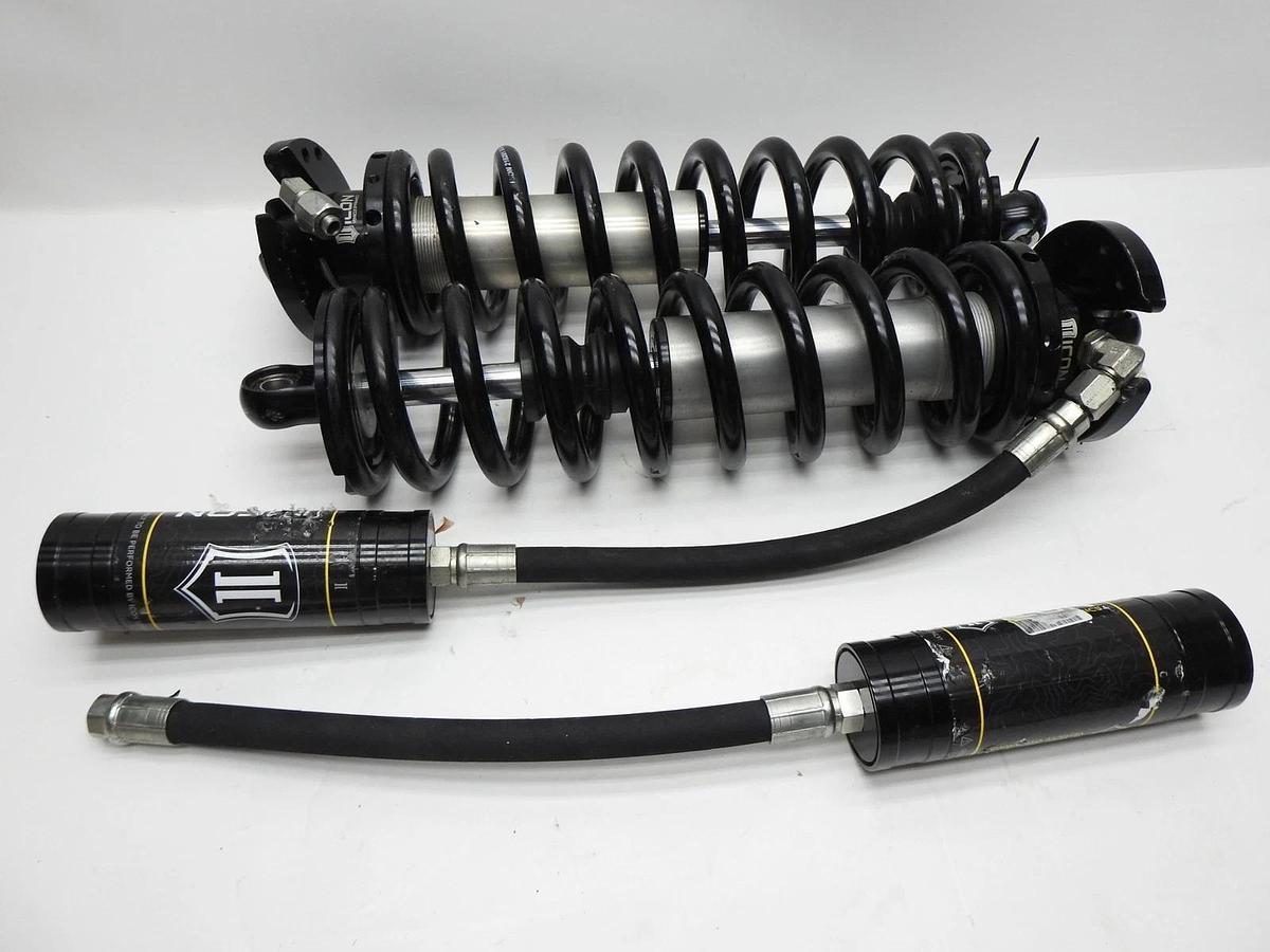 ICON 2.5 Remote Reservoir Coilover Shocks Pair 7 Bolt Flange 2.5" - NEW READ