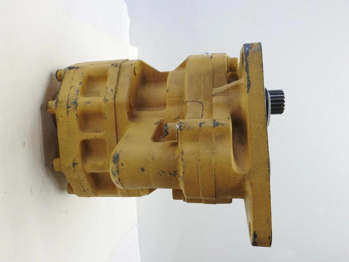 OEM Komatsu 704-71-44002 Hydraulic Pump for D375A-1 D375A-3 D375A-5D 7047144002