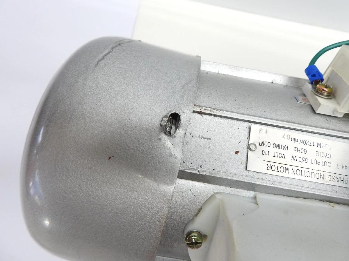 2XZ-4 Rotary Vane Vacuum Pump - NEW READ DESC