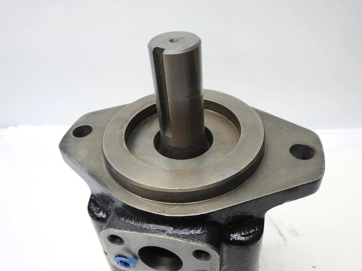 Eaton Vickers VQT 35VQTBS Series Single Unit Thru Drive Vane Pump 02-125549-1