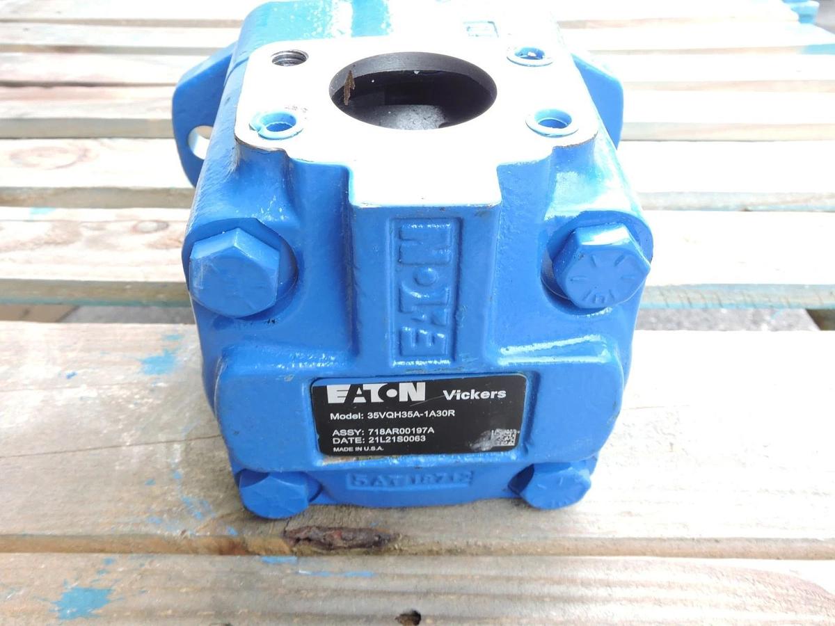 Eaton 35VQH35A-1A30R VQ(H) Series Vane Pump / Danfoss 718AR00197A - NOB NEW!