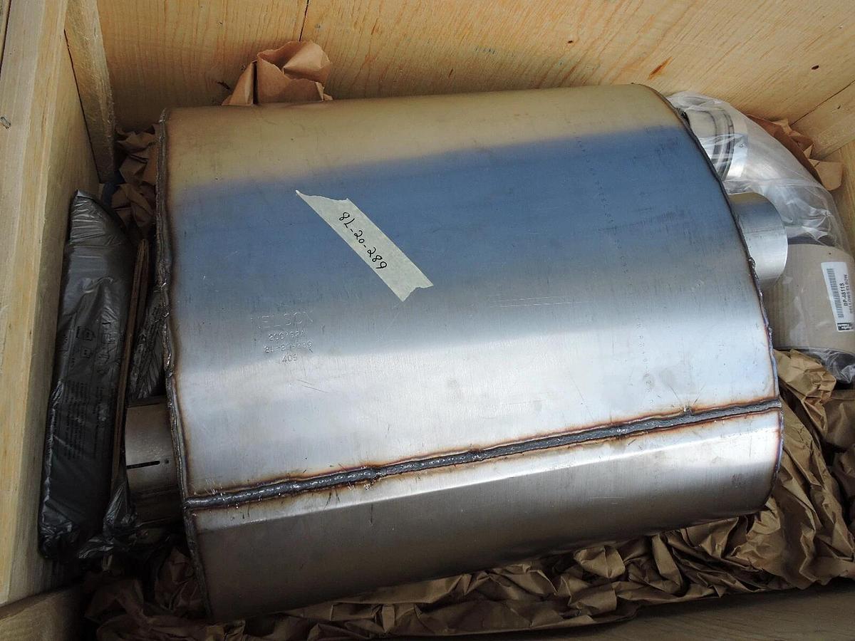 Nelson 200792A 8L-20-289 405 Muffler w/ DP-4811S Elbow for Bus Transit