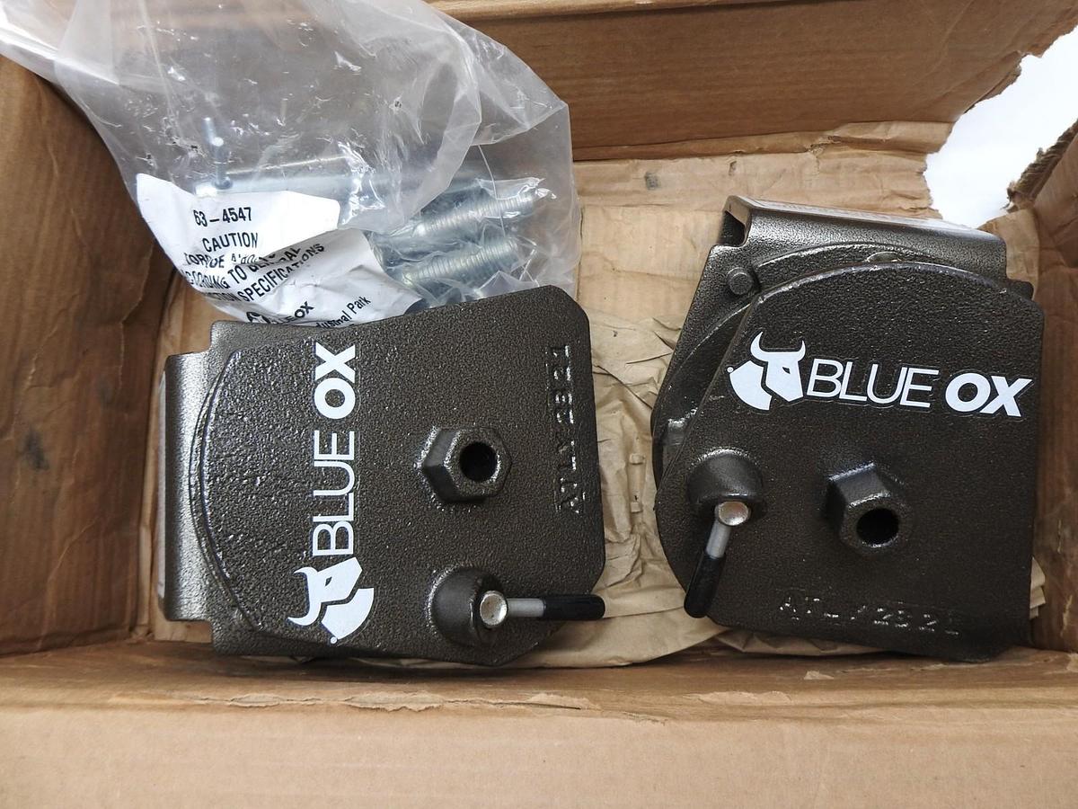 BlueOx 63-6546 BXW0350-550 Replacement Clamp On Brackets ONLY - NEW