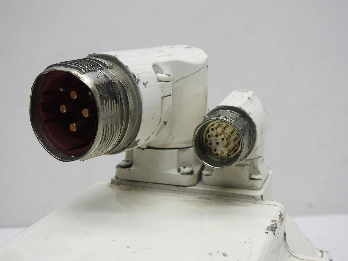 Allen Bradley MPF-B540K-MJ74BA AC Servo Motor - ASIS UNTESTED