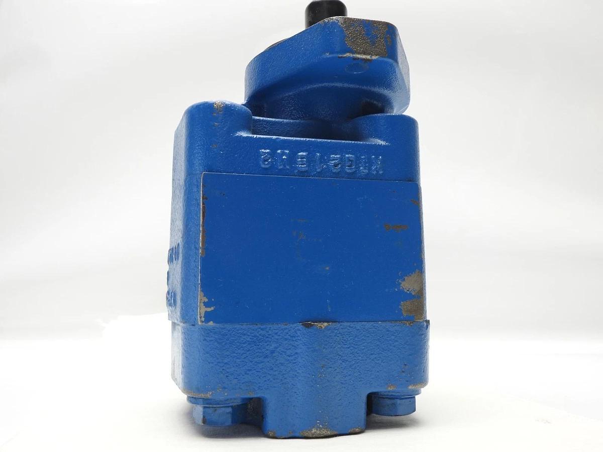 Permco P2100A P2100 Series P2100A183 Hydraulic Motor (2 Bolt) NOB NEW!