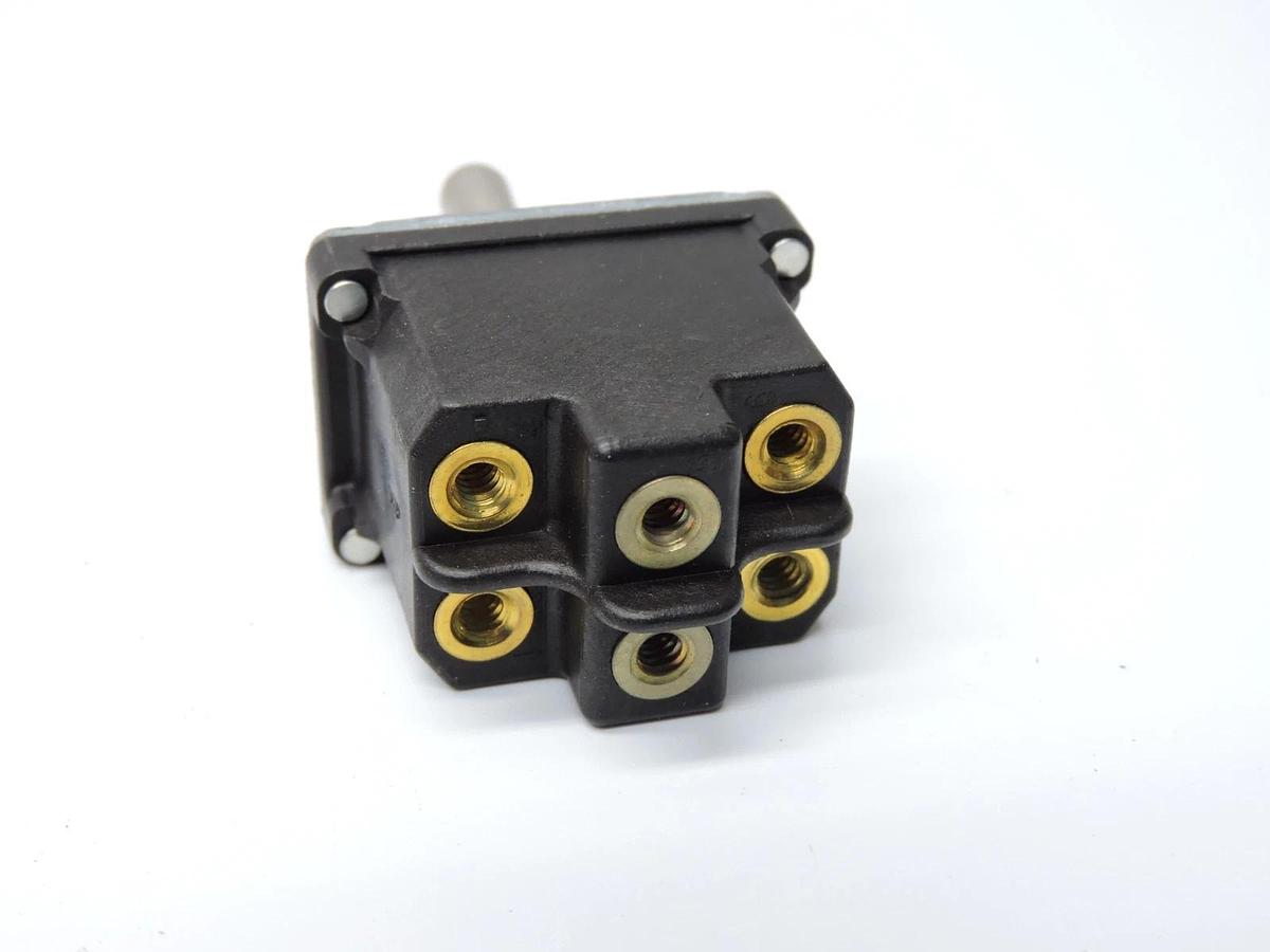 Lot of 5 - Honeywell 62NT1-7-NH Sensing & Control Micro Switch 62NT17NH NEW!