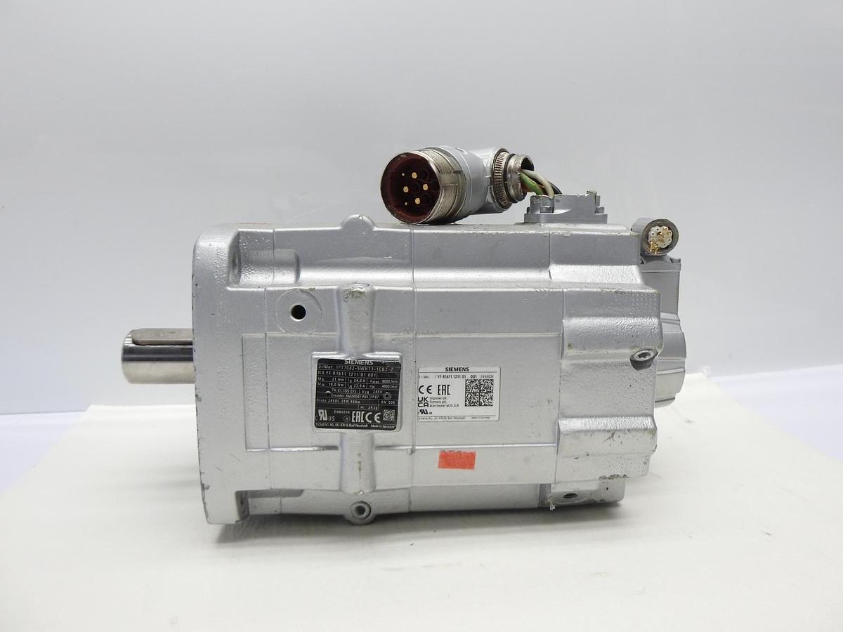 GENUINE Siemens 1FT7082-5WH71-1CB2-Z SYNCHRONOUS MOTOR 1FT70825WH711CB2Z DAMAGED